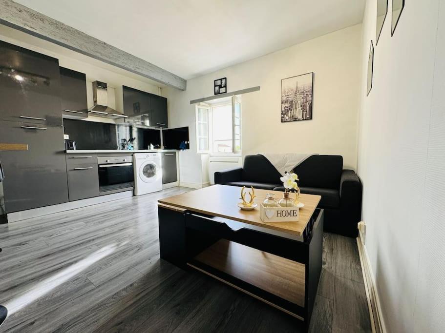 Isval Wifi-Hyper Centre Cognac Apartamento Exterior foto