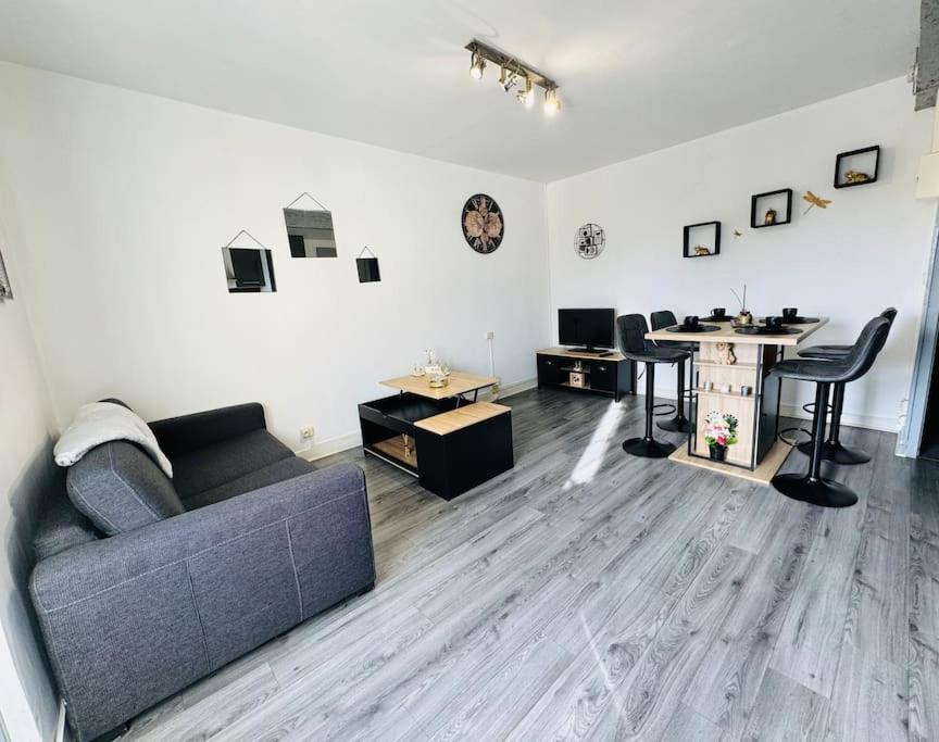 Isval Wifi-Hyper Centre Cognac Apartamento Exterior foto
